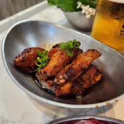 Mokkoji Shabu Shabu - Chicken wings