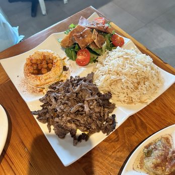 Kareem's Lebanese Kitchen - Beiruti Platter - Lebanese Near Me - Naples, Florida