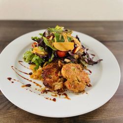 Ca ‘Marco Ristorante - Special salad (spring mix, apples, crab cakes)