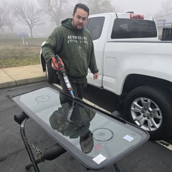 Auto Glass Combat Vets - New windshield installation - Auto Glass Services Near Me - Sacramento, California Auto Glass Combat Vets - New windshield installation - Auto Glass Services Near Me - Sacramento, California