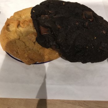 Insomnia Cookies - Desserts Near Me - Memphis, Tennessee Insomnia Cookies - Desserts Near Me - Memphis, Tennessee