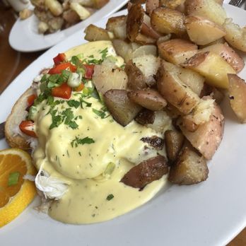 Wild Wheat - Crab Benedict - Breakfast & Brunch Near Me - Kent, Washington