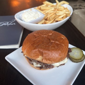 Parlour - Parlour Burger - New American Near Me - Minneapolis, Minnesota