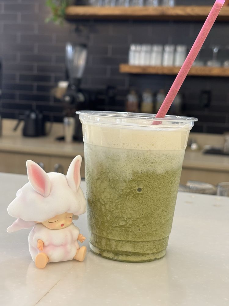 BIG SHOULDERS COFFEE Updated October 2024 1165 W Diversey Pkwy