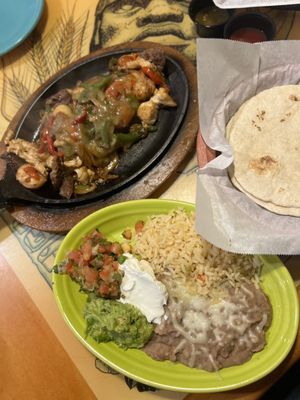 Mariscos Altamar by null