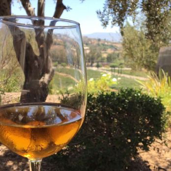 Grapeline Wine Tours - Wine Tours Near Me - Temecula, California Grapeline Wine Tours - Wine Tours Near Me - Temecula, California