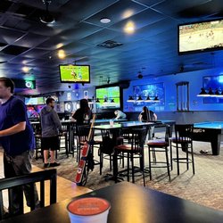 Chalkie's Billiards & Sports Bar - Pool