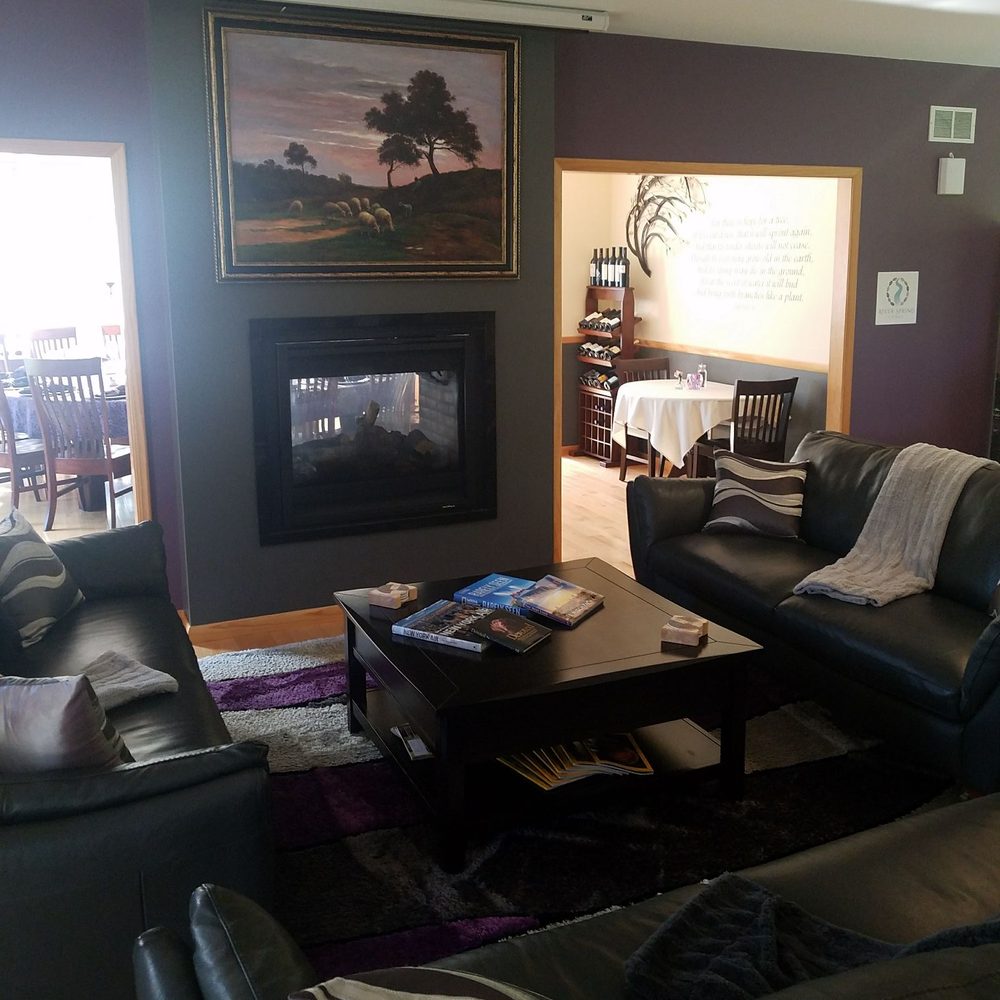 River Spring Lodge - Bed & Breakfast Near Me - Darien Center, New York