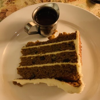 McPhee's Grill - Carrot cake - Steakhouses Near Me - Templeton, California