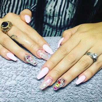 Thy Nails Spa - Nail Salons Near Me - Berlin, BE