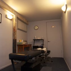 Advanced Fitness Chiropractic - Treatment room