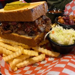 Trappers Mountain Grill - Brisket sandwich
