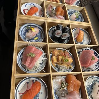 Nori Sushi - this is a Large Omakase box It looks very beautiful and tastes very good. The fish is very fresh. - Sushi Bars Near Me - Maple Valley, Washington Nori Sushi - this is a Large Omakase box It looks very beautiful and tastes very good. The fish is very fresh. - Sushi Bars Near Me - Maple Valley, Washington