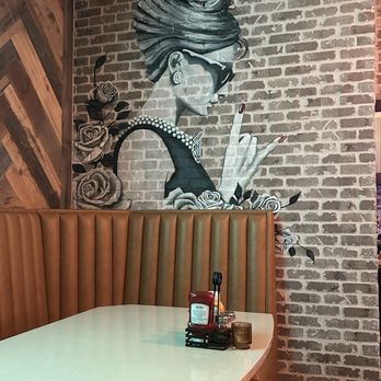 Johnny Black's Lake House - New American Near Me - St. Clair Shores, Michigan