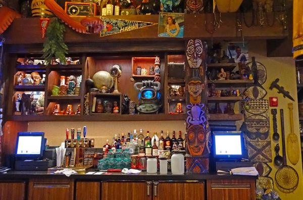Trader Sam's Grog Grotto by null