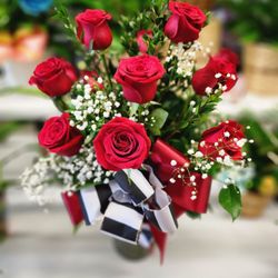 Alma's Designs Florist & More