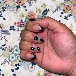 Fantasy Nail Salon - Black almond French tip