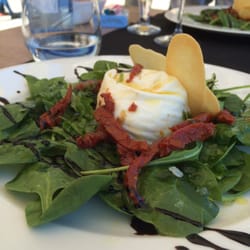 La Marmita de Guara - Burrata con espinacas, jamón y aceto balsámico
