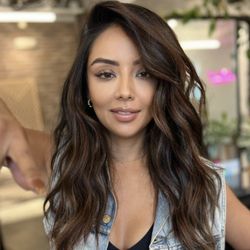 Salon Valenti - Dimensional balayage by Gary