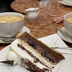 Confiserie Gmeiner - Café et gâteau