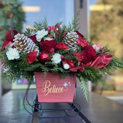 Alexandria's Flowers - Christmas Sleigh
