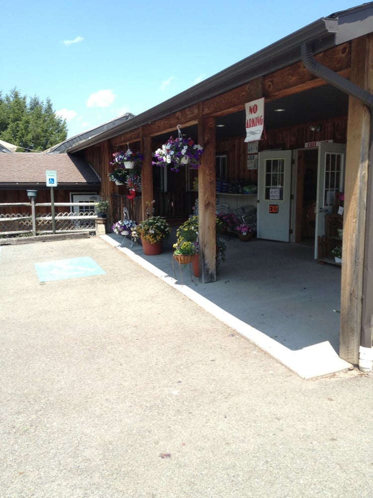 J E MUSSIG GREENHOUSES Updated September 2024 103 Evans Rd, Zelienople, Pennsylvania