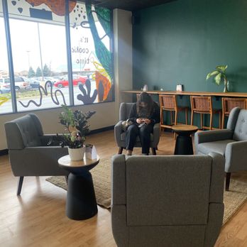 Brown Suga - Lobby - Desserts Near Me - Olathe, Kansas