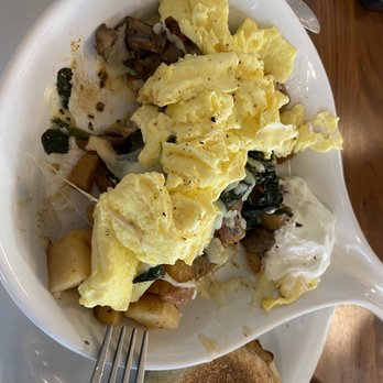 Turning Point - Doylestown - The Popeye Skillet is absolutely amazing. I honestly never knew how amazing eggs could taste. - Breakfast & Brunch Near Me - Doylestown, Pennsylvania