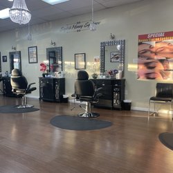 Stylish Honey Eyebrows
