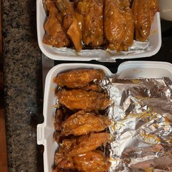 SnoCreation - Hot and honey gold wings some of the best I have eaten.