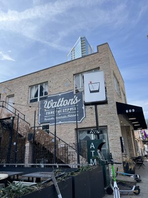 Walton's Fancy & Staple by null