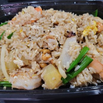 Thai Station Restaurant - Pineapple fried rice - Thai Near Me - Indianapolis, Indiana