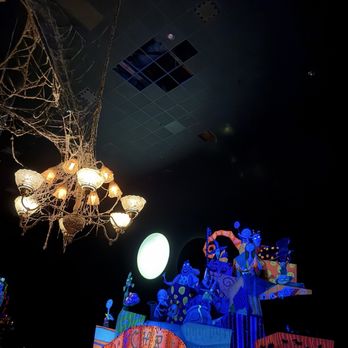 Haunted Mansion - Before the ride - Haunted Houses Near Me - Anaheim, California Haunted Mansion - Before the ride - Haunted Houses Near Me - Anaheim, California