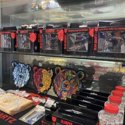 Bluemoon Smokeshop - Bear Quartz Nails, Mats, Bear Claw Tool, Bubble Cap, Slurper, Hourglass Slurper, Hourglass Blender