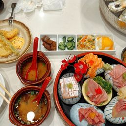 Toro Sashimi Combo