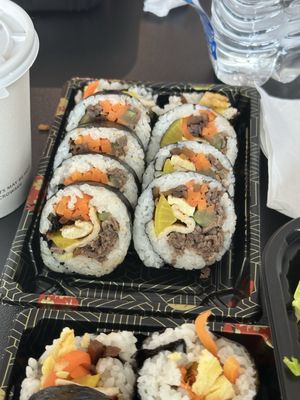 Rolly Kimbab by null