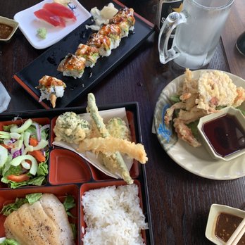 Taka's Grill - Dragon roll, tuna nigiri, cod special bento, soft shell crab appetizer - Sushi Bars Near Me - Fort Bragg, California Taka's Grill - Dragon roll, tuna nigiri, cod special bento, soft shell crab appetizer - Sushi Bars Near Me - Fort Bragg, California