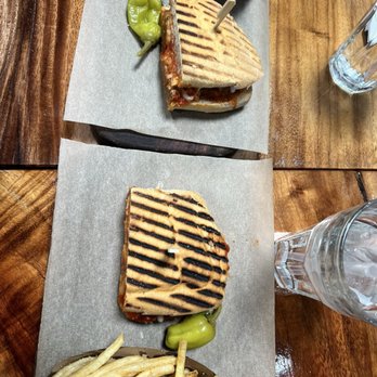 Carrara's Pastries - Desserts Near Me - Moorpark, California
