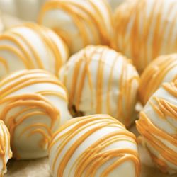 Beth’s Bakery - Pumpkin cake pops