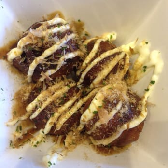 KINTON RAMEN KOREATOWN - Takoyaki - Ramen Near Me - Toronto, Ontario KINTON RAMEN KOREATOWN - Takoyaki - Ramen Near Me - Toronto, Ontario
