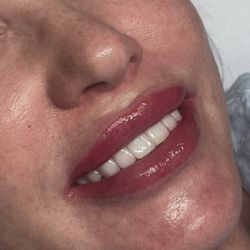 Morfi Beauty Studio - Lip Blush Tattoo