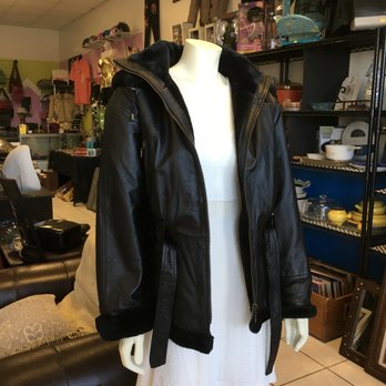 Oddz N Endz Thift - Thrift Stores Near Me - New Orleans, Louisiana Oddz N Endz Thift - Thrift Stores Near Me - New Orleans, Louisiana