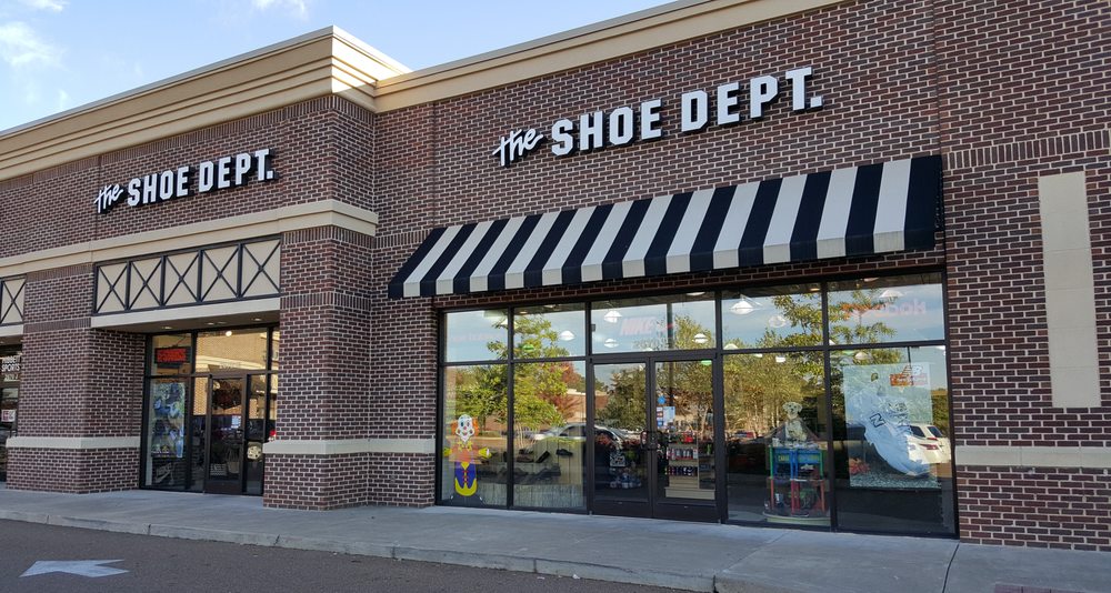 SHOE DEPT. Updated September 2024 2670 McIngvale Rd, Hernando
