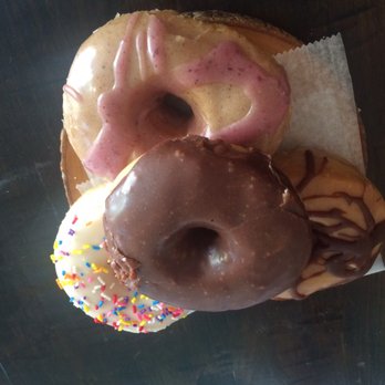 Dun-Well Doughnuts - Donuts Near Me - Brooklyn, New York