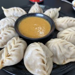 MomoBoyz - Beef steamed momos
