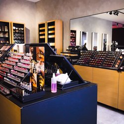 MAC Cosmetics - Round 2. Make Up Application.