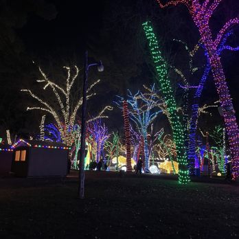 Sam’s Christmas Villiage - Festivals Near Me - Somerset, Wisconsin Sam’s Christmas Villiage - Festivals Near Me - Somerset, Wisconsin