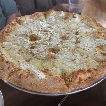 Fratelli Pizza - Blanco pizza - Italian Near Me - Burnet, Texas