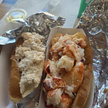 James Hook & Co - Lobster roll and crab roll - Seafood Near Me - Boston, Massachusetts James Hook & Co - Lobster roll and crab roll - Seafood Near Me - Boston, Massachusetts