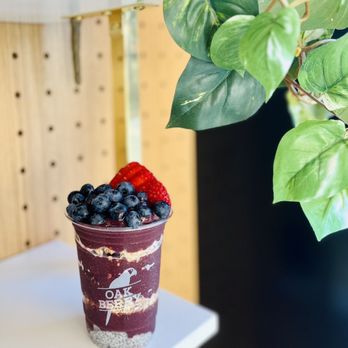 Oakberry Acai - Crunchy Acai Bowl - Acai Bowls Near Me - Los Angeles, California Oakberry Acai - Crunchy Acai Bowl - Acai Bowls Near Me - Los Angeles, California